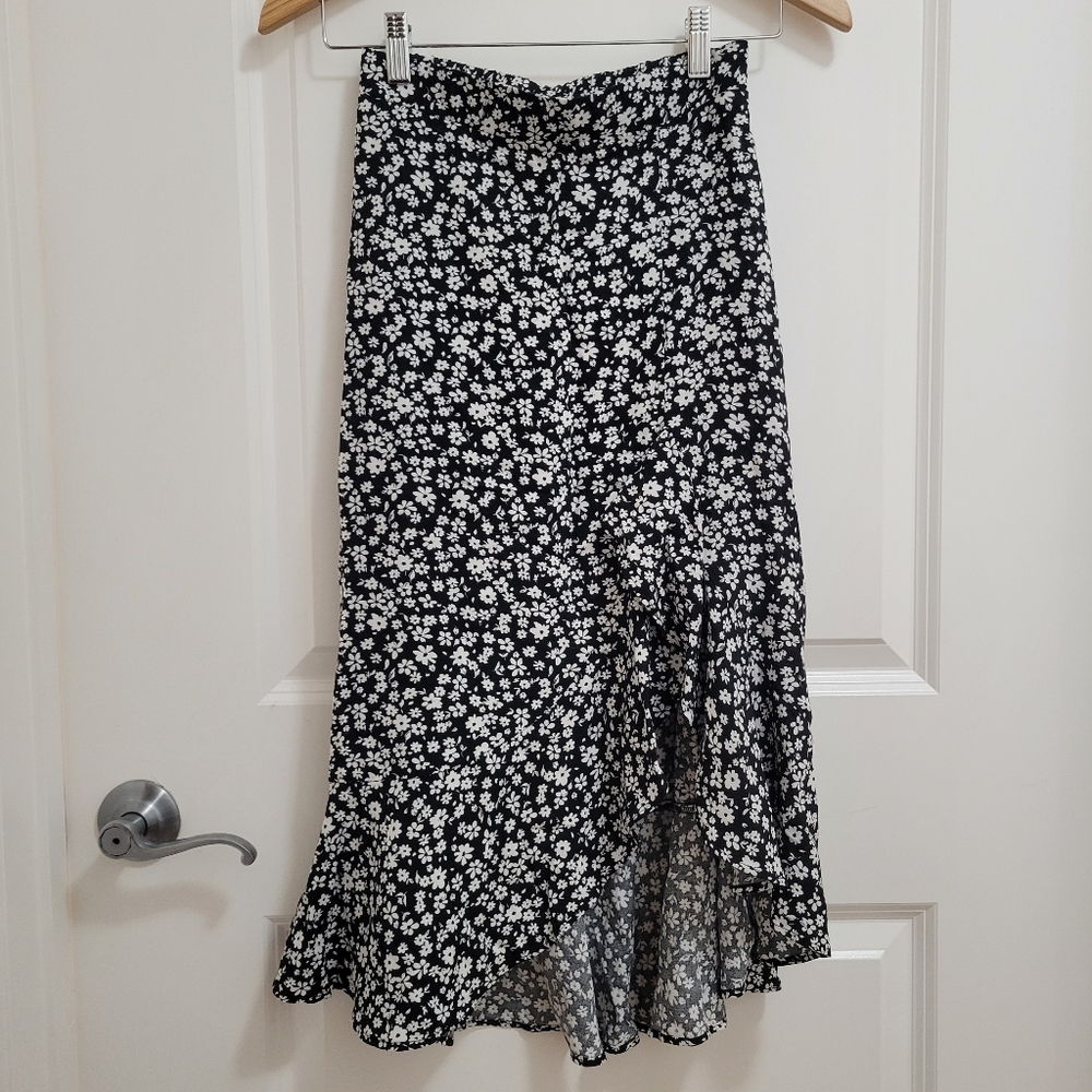 Bershka Black and White Floral Midi Skirt With Ruffle Women Size S